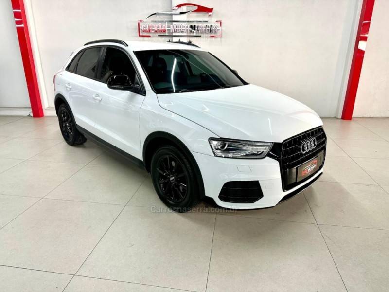 AUDI - Q3 - 2017/2017 - Branca - Sob Consulta