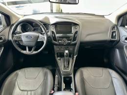 FORD - FOCUS - 2017/2017 - Preta - R$ 75.900,00