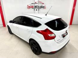 FORD - FOCUS - 2014/2014 - Branca - R$ 52.900,00