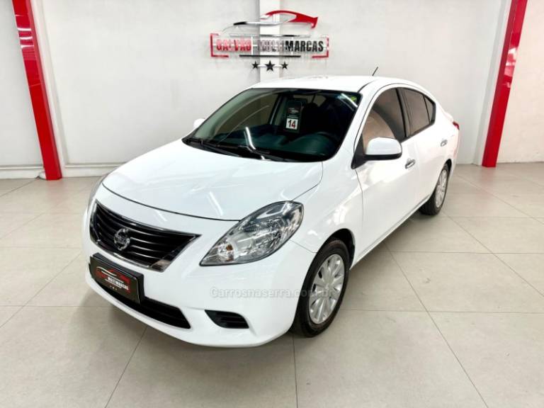 NISSAN - VERSA - 2014/2014 - Branca - R$ 44.900,00
