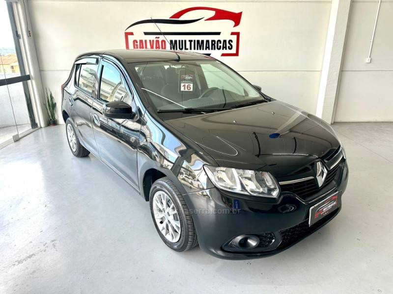 RENAULT - SANDERO - 2016/2016 - Preta - R$ 39.900,00