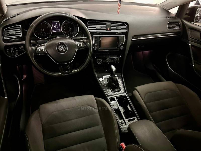 VOLKSWAGEN - GOLF - 2015/2015 - Preta - Sob Consulta