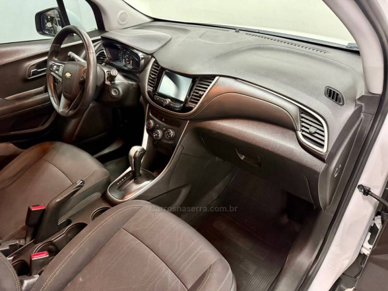 CHEVROLET - TRACKER - 2018/2018 - Branca - R$ 79.900,00