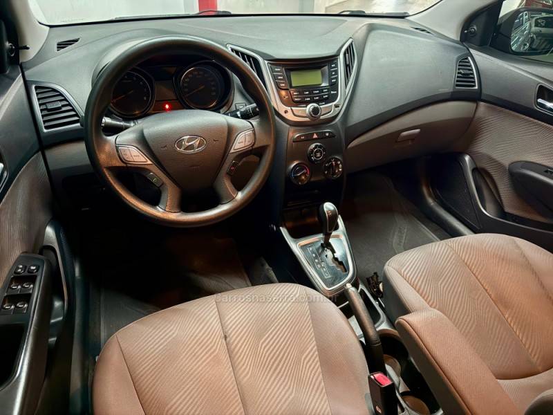 HYUNDAI - HB20S - 2014/2014 - Prata - R$ 52.900,00
