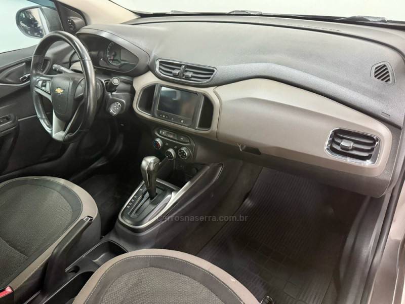 CHEVROLET - PRISMA - 2014/2014 - Marrom - R$ 53.900,00