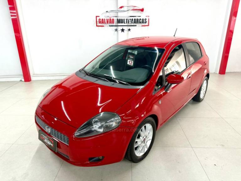 FIAT - PUNTO - 2012/2012 - Vermelha - R$ 38.900,00