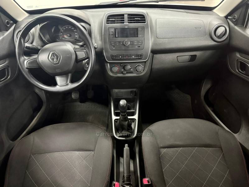 RENAULT - KWID - 2023/2023 - Branca - R$ 45.900,00