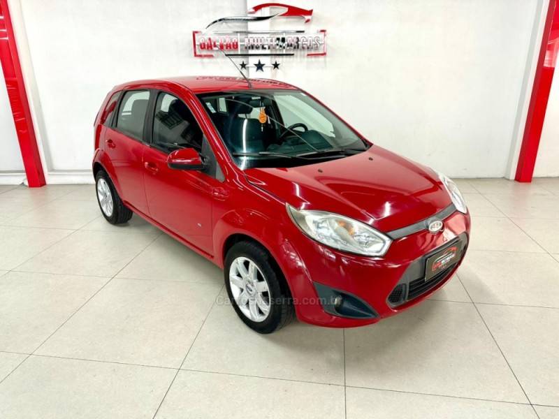 FORD - FIESTA - 2014/2014 - Vermelha - Sob Consulta