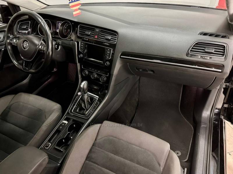 VOLKSWAGEN - GOLF - 2015/2015 - Preta - Sob Consulta