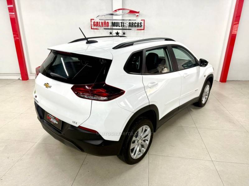 CHEVROLET - TRACKER - 2023/2023 - Branca - R$ 104.900,00