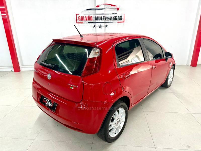 FIAT - PUNTO - 2012/2012 - Vermelha - R$ 38.900,00