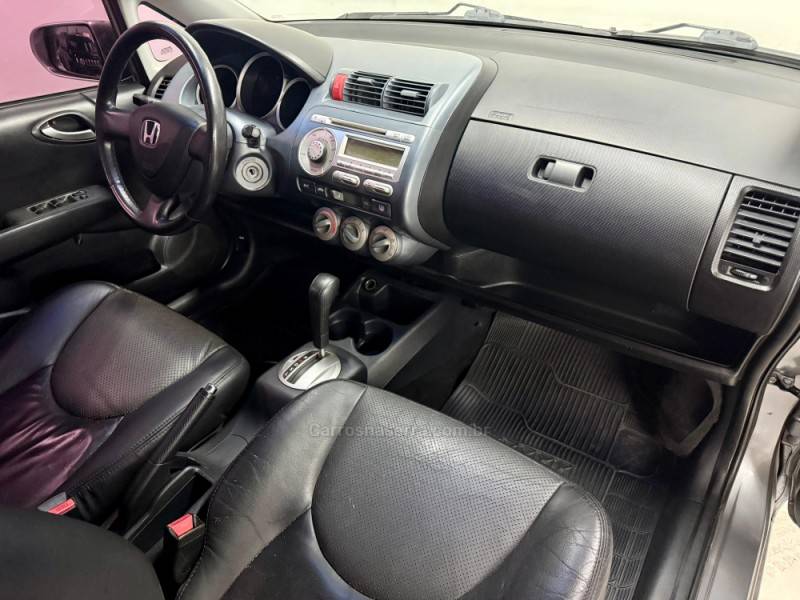 HONDA - FIT - 2008/2008 - Cinza - R$ 36.900,00