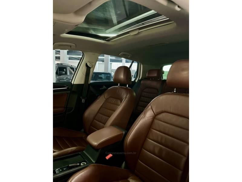 VOLKSWAGEN - GOLF - 2014/2014 - Branca - Sob Consulta