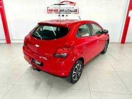 CHEVROLET - ONIX - 2015/2015 - Vermelha - R$ 53.900,00