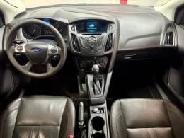 FORD - FOCUS - 2014/2014 - Branca - R$ 52.900,00