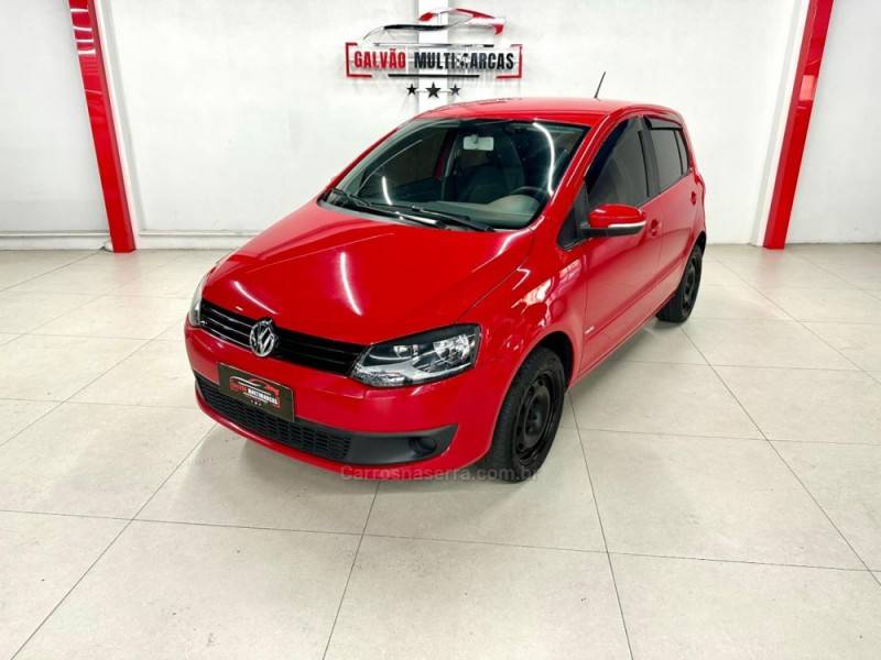 VOLKSWAGEN - FOX - 2014/2014 - Vermelha - Sob Consulta