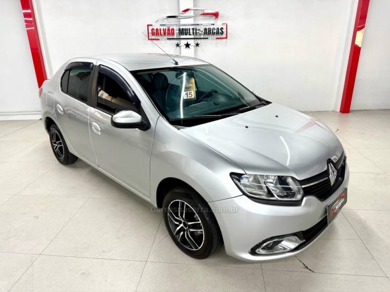 RENAULT - LOGAN - 2015/2015 - Prata - R$ 36.900,00
