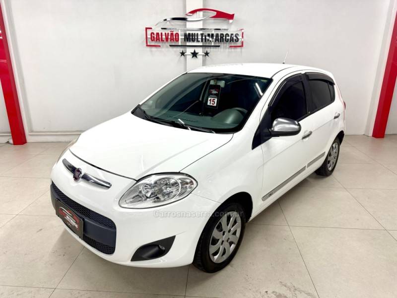 FIAT - PALIO - 2015/2015 - Branca - R$ 42.900,00