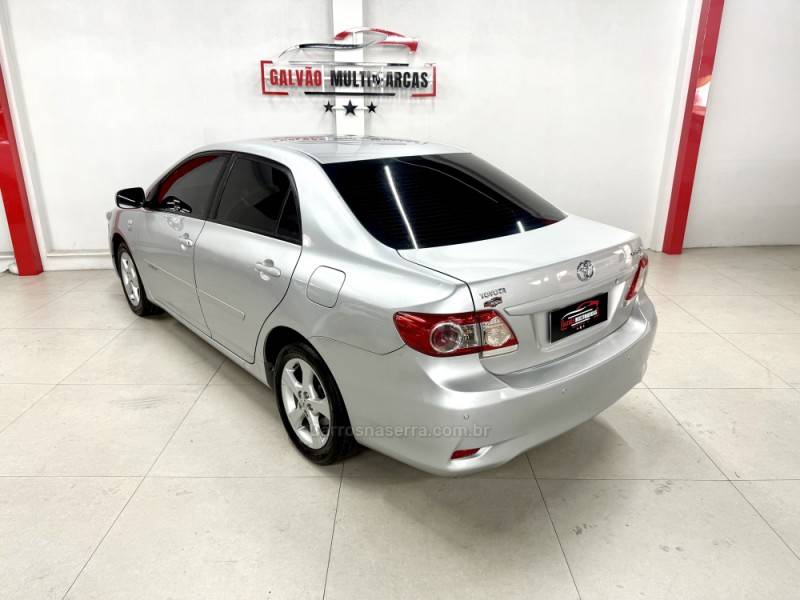 TOYOTA - COROLLA - 2012/2012 - Prata - R$ 63.900,00