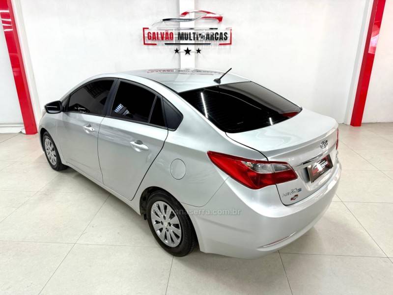 HYUNDAI - HB20S - 2014/2014 - Prata - R$ 52.900,00