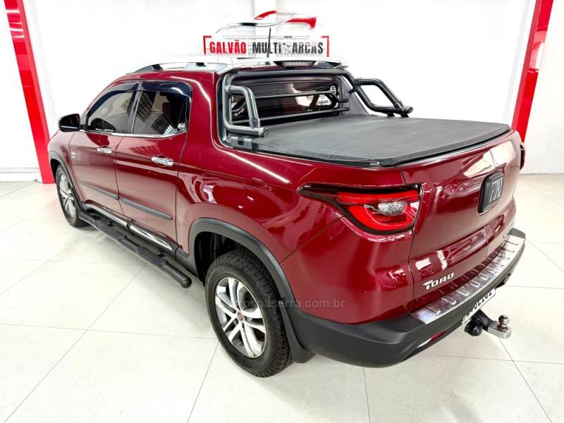 FIAT - TORO - 2018/2018 - Vermelha - R$ 105.900,00