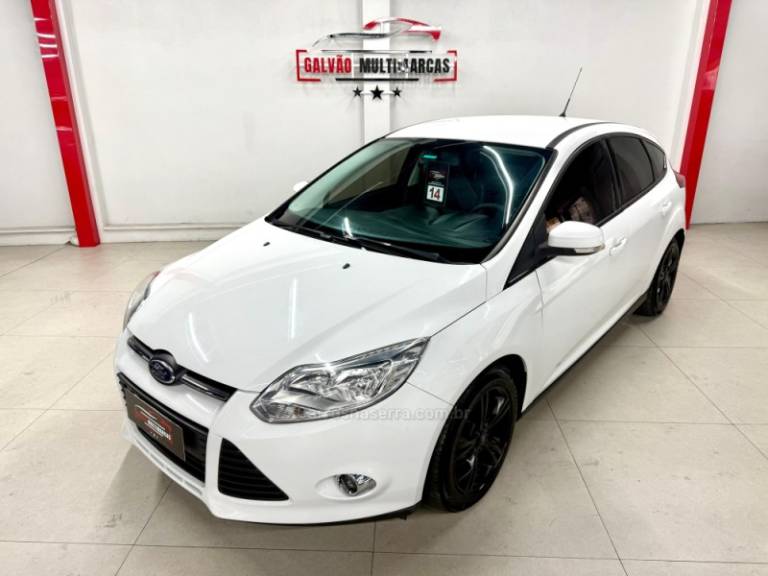 FORD - FOCUS - 2014/2014 - Branca - R$ 52.900,00