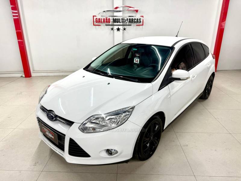 FORD - FOCUS - 2014/2014 - Branca - R$ 52.900,00