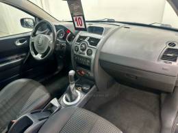 RENAULT - MÉGANE - 2010/2010 - Preta - R$ 25.900,00