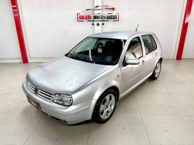VOLKSWAGEN - GOLF - 2003/2003 - Prata - R$ 28.900,00