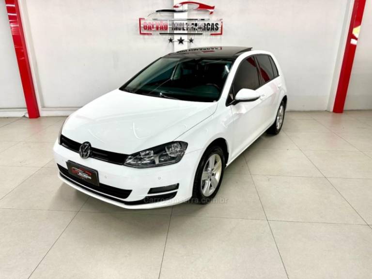 VOLKSWAGEN - GOLF - 2015/2015 - Branca - R$ 80.900,00