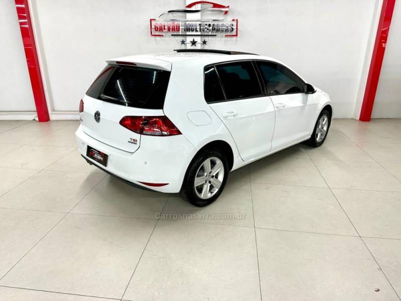 VOLKSWAGEN - GOLF - 2015/2015 - Branca - R$ 80.900,00