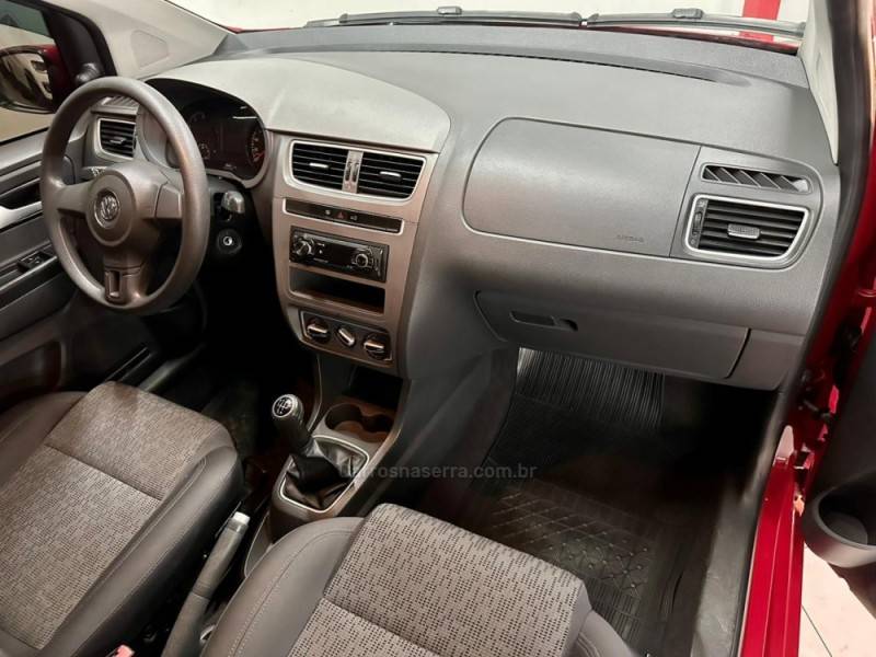 VOLKSWAGEN - FOX - 2014/2014 - Vermelha - Sob Consulta