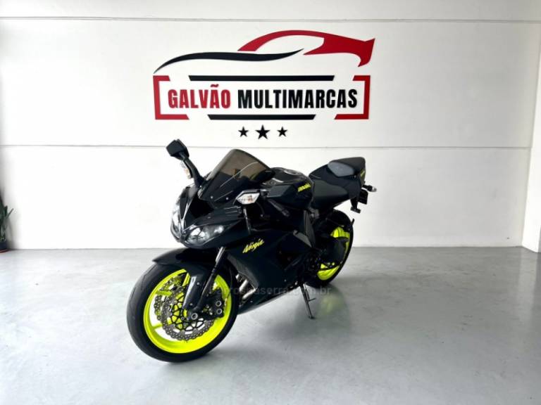 KAWASAKI - NINJA ZX-10R - 2010/2010 - Verde - R$ 36.900,00