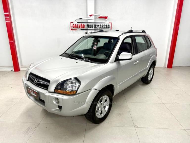 HYUNDAI - TUCSON - 2012/2012 - Prata - R$ 44.900,00
