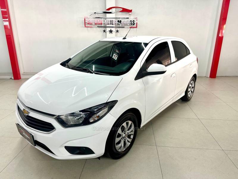 CHEVROLET - ONIX - 2017/2017 - Branca - Sob Consulta