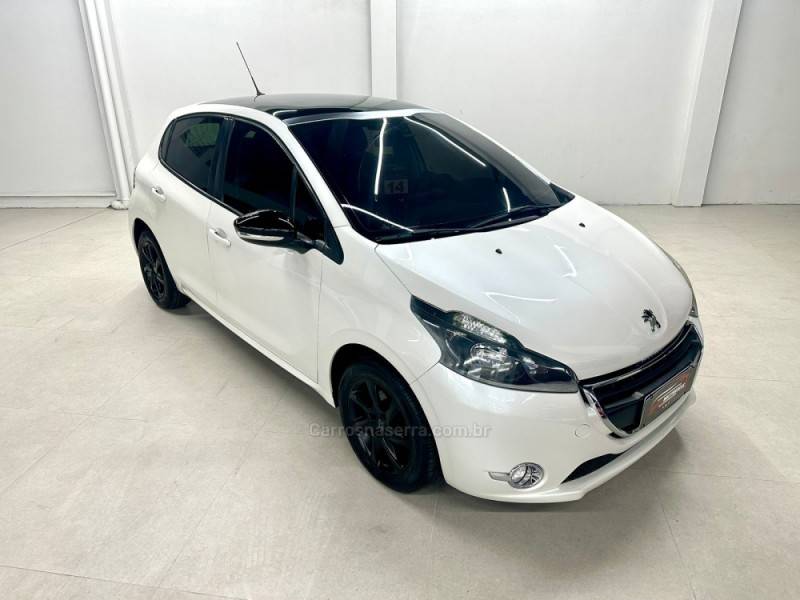 PEUGEOT - 208 - 2014/2014 - Branca - R$ 41.900,00