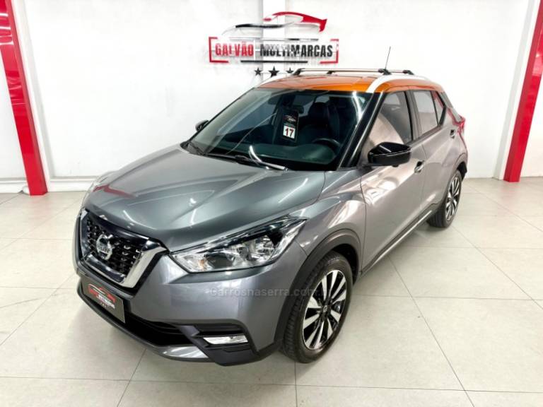 NISSAN - KICKS - 2017/2017 - Cinza - R$ 81.900,00