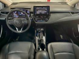 TOYOTA - COROLLA - 2021/2021 - Prata - R$ 137.900,00