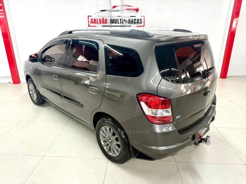 CHEVROLET - SPIN - 2014/2014 - Cinza - R$ 49.900,00