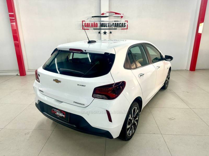 CHEVROLET - ONIX - 2023/2023 - Branca - Sob Consulta