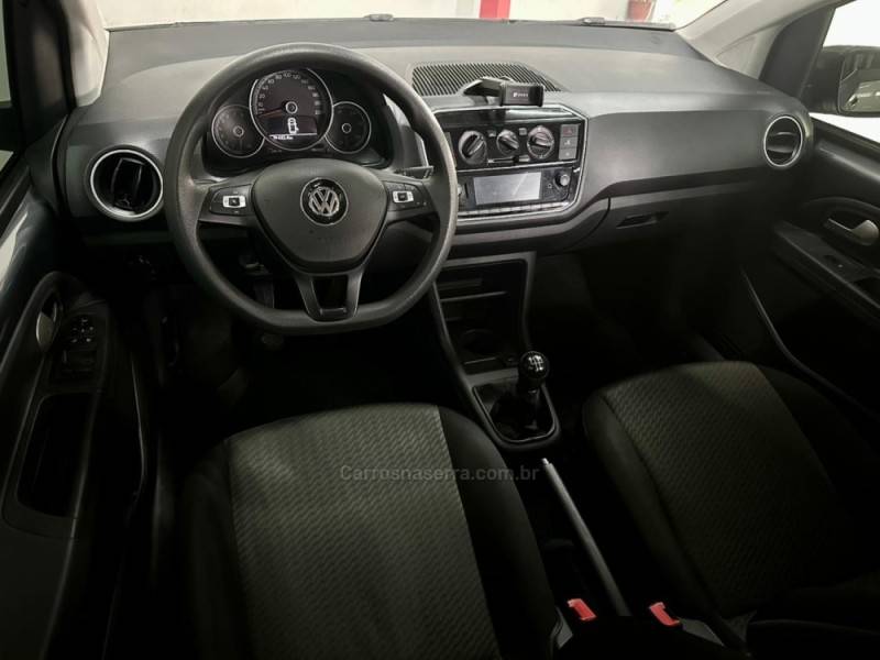 VOLKSWAGEN - UP - 2020/2020 - Prata - Sob Consulta