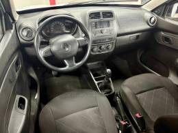 RENAULT - KWID - 2023/2023 - Branca - R$ 45.900,00