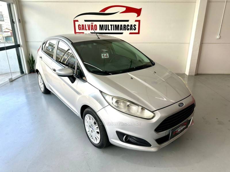 FORD - FIESTA - 2014/2014 - Prata - R$ 40.900,00