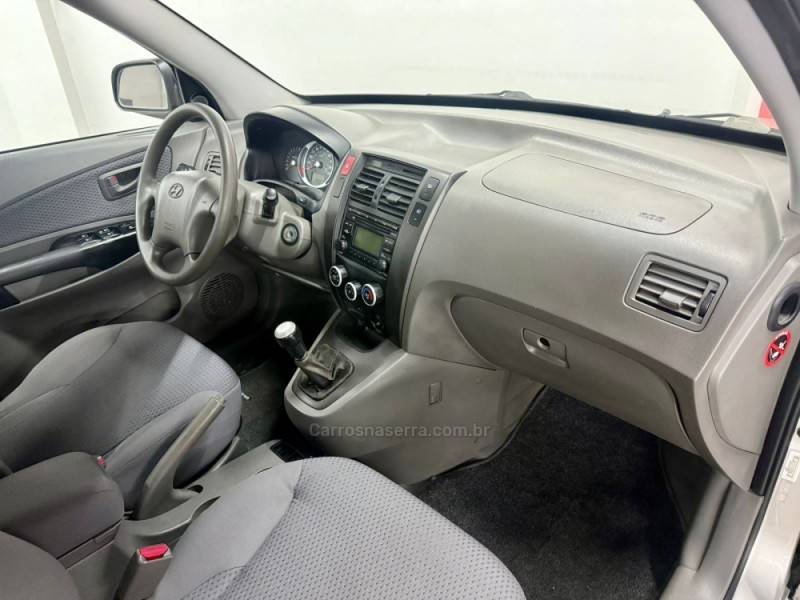 HYUNDAI - TUCSON - 2012/2012 - Prata - R$ 44.900,00