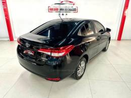 TOYOTA - YARIS - 2021/2021 - Preta - Sob Consulta