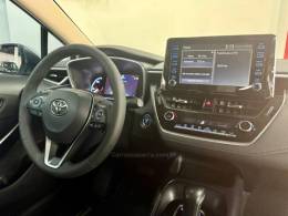TOYOTA - COROLLA - 2021/2021 - Prata - R$ 137.900,00