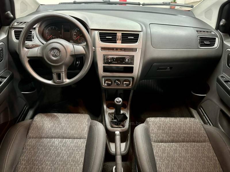 VOLKSWAGEN - FOX - 2014/2014 - Vermelha - Sob Consulta