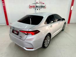 TOYOTA - COROLLA - 2021/2021 - Prata - R$ 137.900,00