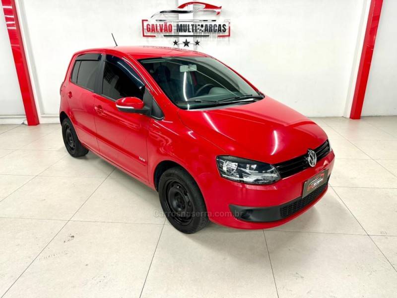 VOLKSWAGEN - FOX - 2014/2014 - Vermelha - Sob Consulta